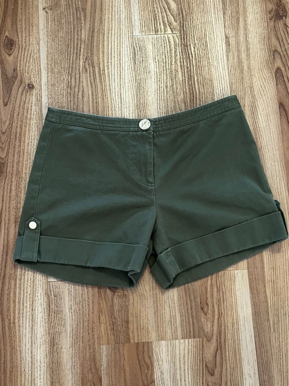 Tory Burch Woman's Green Cotton/Spandex Rolled Cuffs Shorts Sz 6